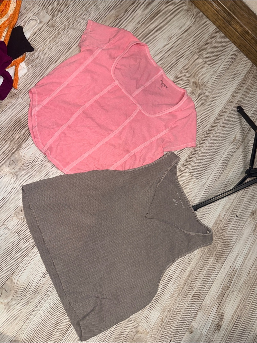 American Eagle Outfitters- brown tank - Pink Scoop Neck Short-Sleeve Top